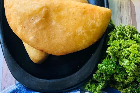 Foto de referencia de Empanada de pernil con queso